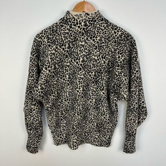 Vintage 70s / 80s Embellished Polar Bear Rhinestone Leopard Print Sweater M - Picture 2 of 12